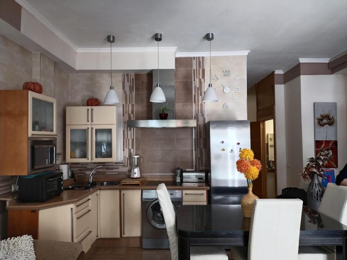 Carihuela La Luna Sun&Beach Apartment Torremolinos Bagian luar foto