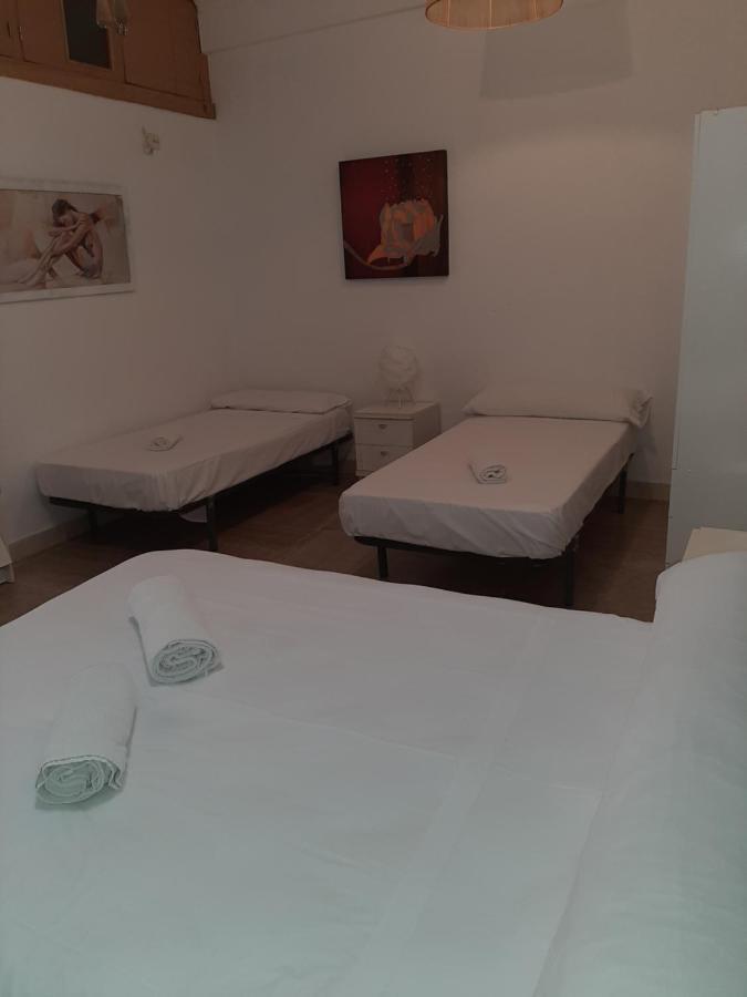 Carihuela La Luna Sun&Beach Apartment Torremolinos Bagian luar foto