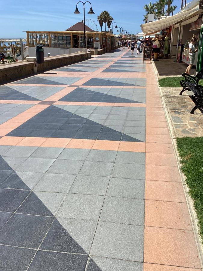 Carihuela La Luna Sun&Beach Apartment Torremolinos Bagian luar foto